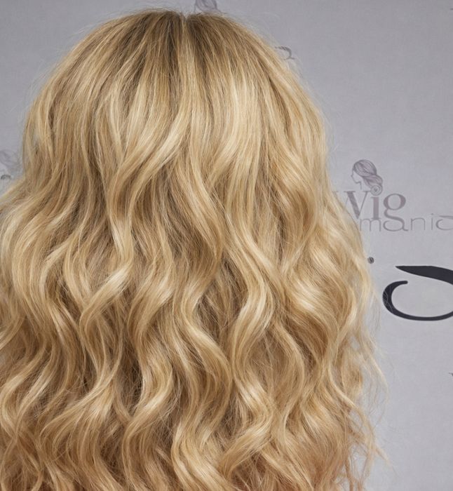 Peruka z włosów naturalnych beżowy blond z grzywką