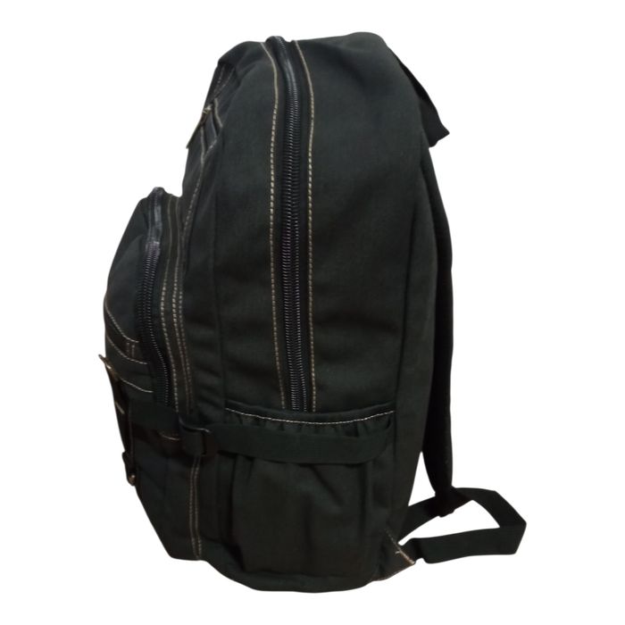 Pojemny plecak materiałowy Or&Mi o pojemności około 25 litrów