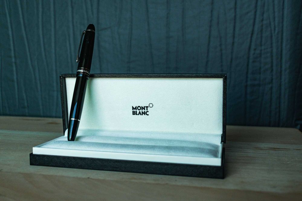 Caneta esferográfica Mont Blanc - NEGOCIÁVEL