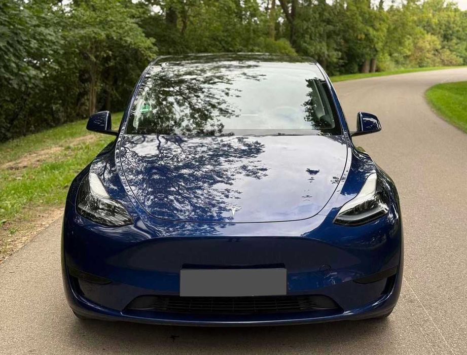 Tesla Model Y 2023 Dual Motor