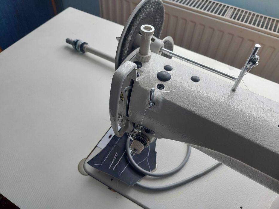 Maszyna do szycia JUKI DDL-8700