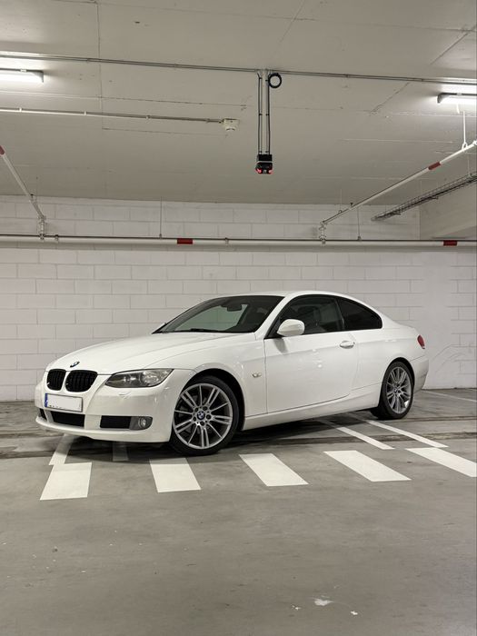 BMW E92 320i Coupé