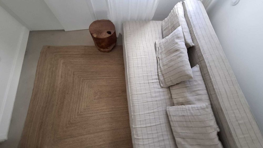 Sofa 2m x 1m 100% linho, como novo/ 100% linen, as new