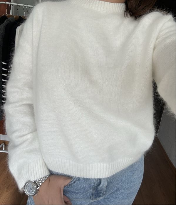 Теплі пушисти светри від італійської фабрики lara