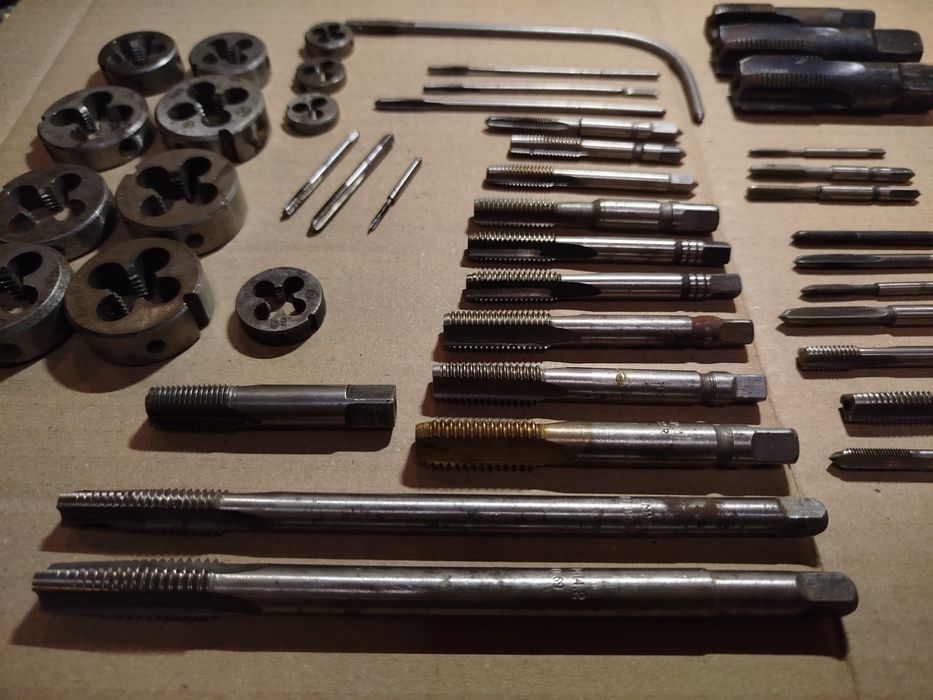 Лерки плашки мітчики СССР від М2 до М20 (1/2) Лерки плашки метчики