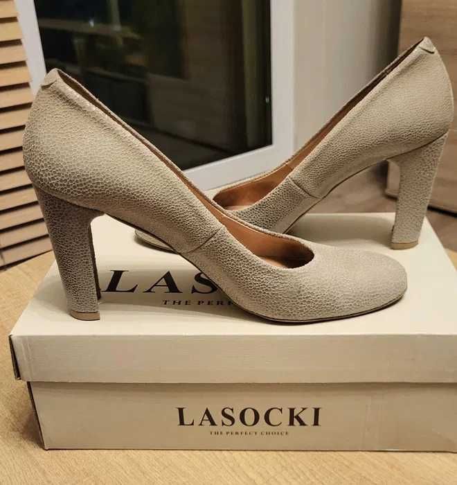 Lasocki beżowe czółenka rozm 39 stan bdb