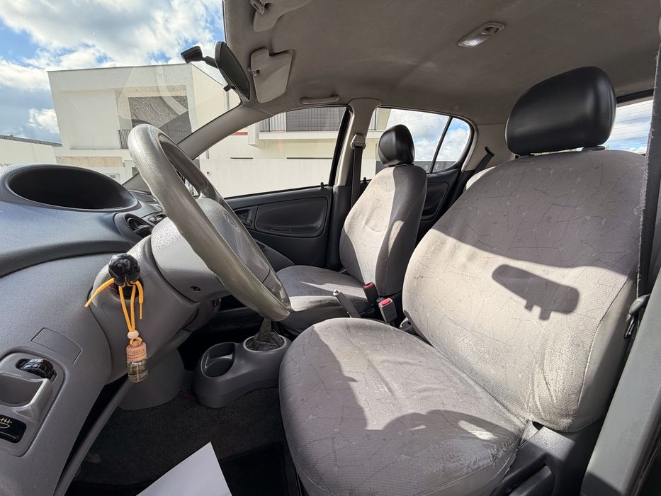 Toyota Yaris 1.0 VVT-i