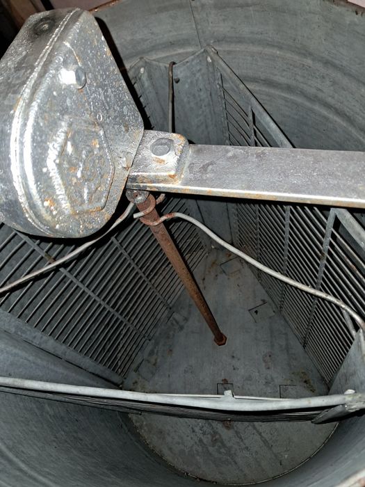 Miodniarka wirówka do miodu