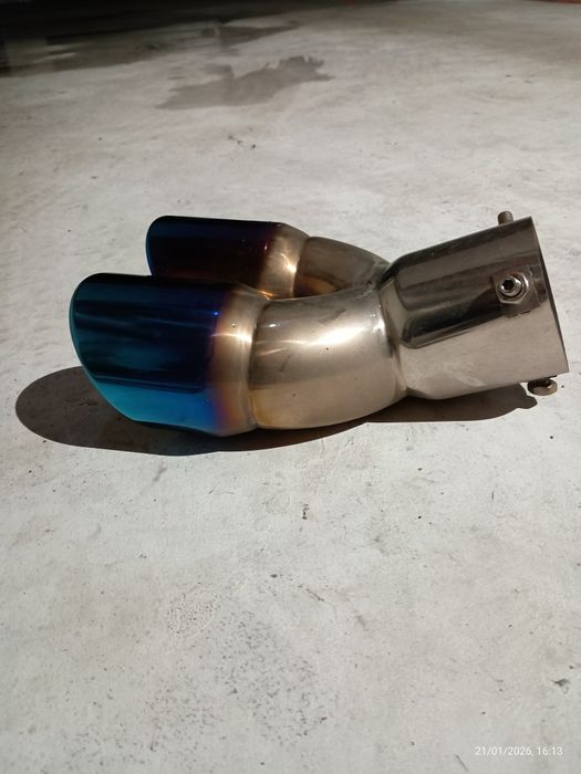 Ponteira de escape dupla