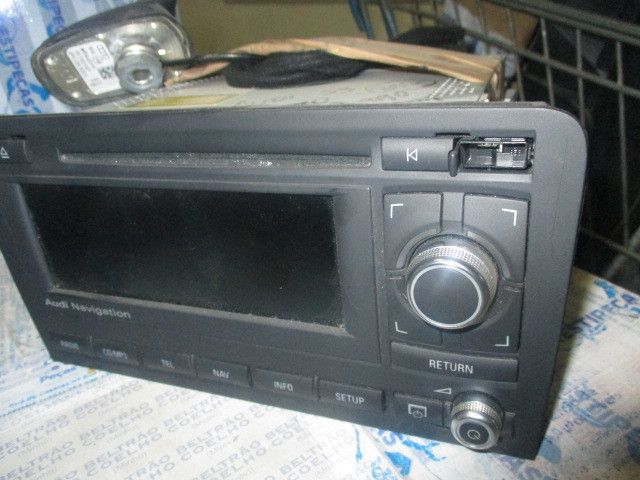 Rádio / auto-rádio AUDI A3 (8P1)