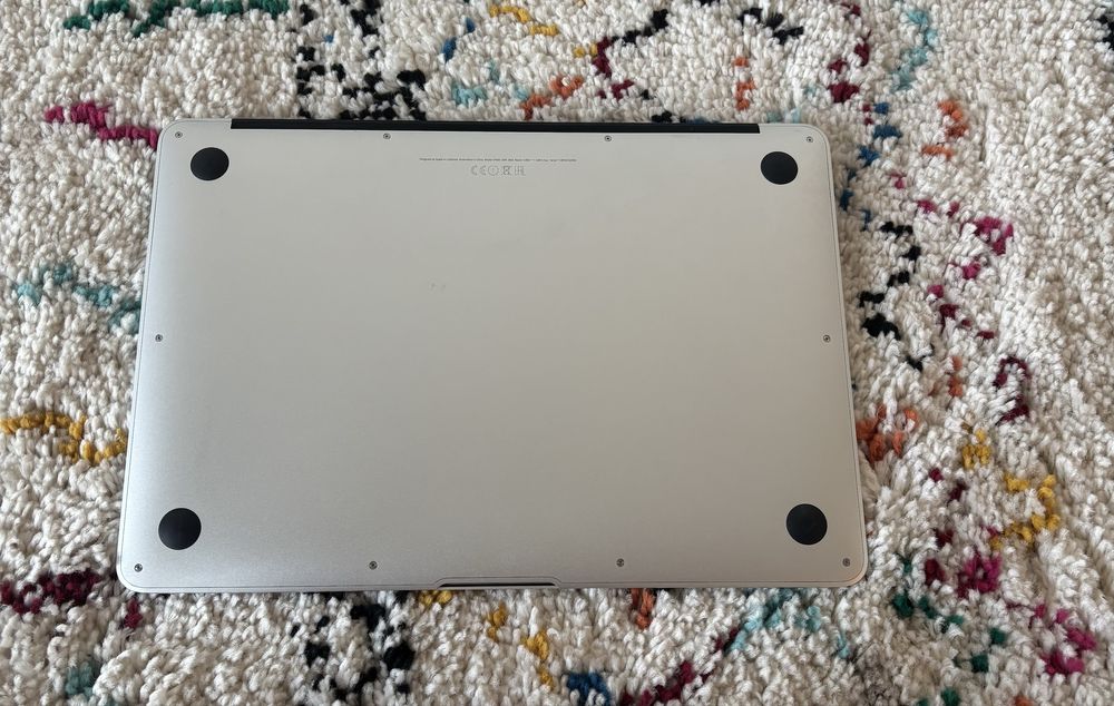 MacBook Air - stan bardzo dobry