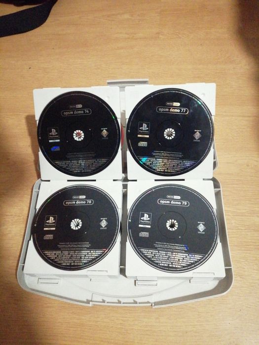 Caixa para arrumação de CDs