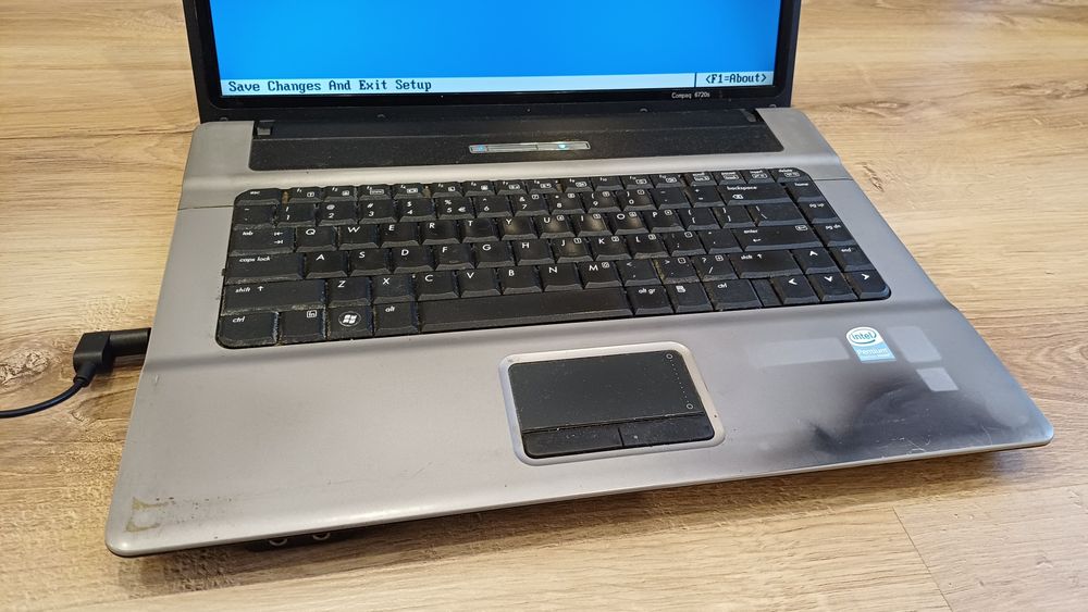 Laptop hp compaq 6720s sprawny