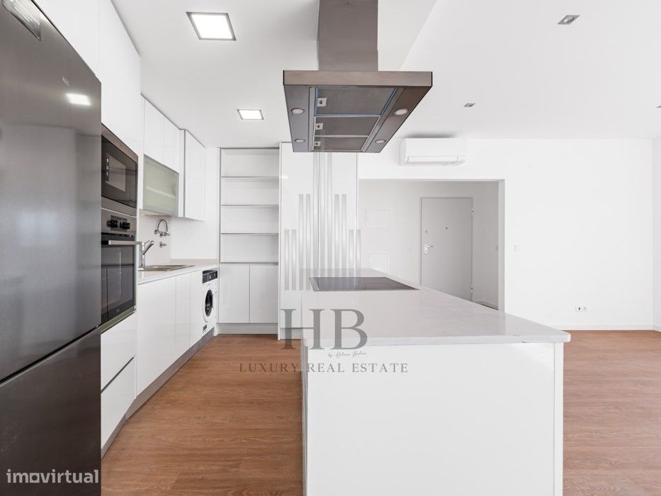 Apartamento T3+1 duplex com terraço