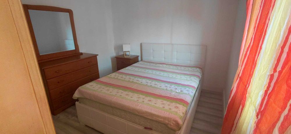 Pessoa responsável, organizada e com boa convivência.