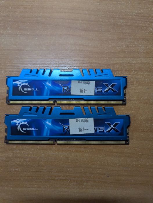 Оперативна пам'ять для пк DDR3 1333МГц 2 по 2 GB