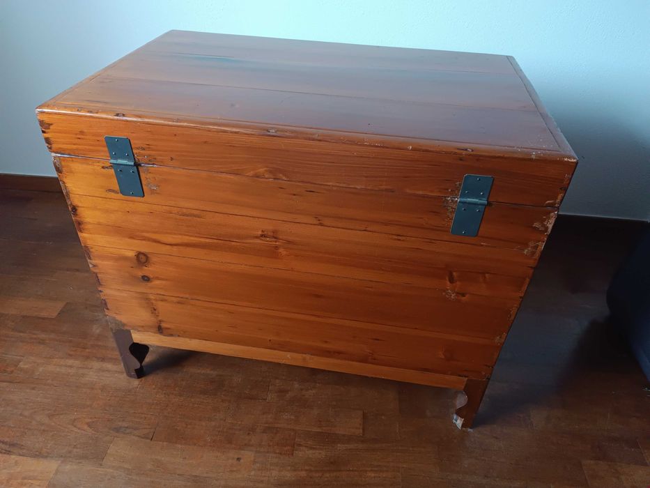 Elegante baú estilo oriental