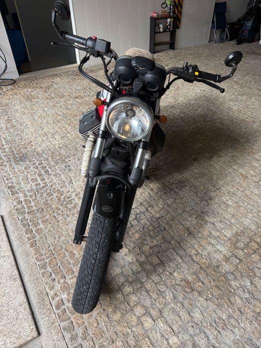 Moto GUZZI v7 II classic
