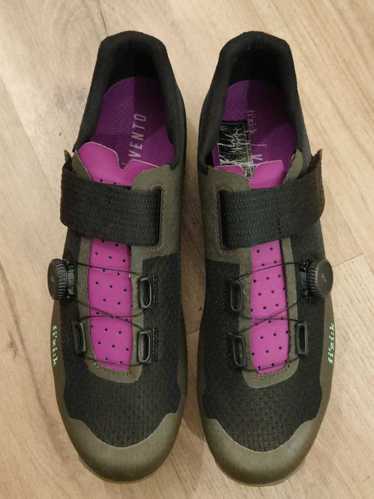 Sapatos de MTB Fizik Vento Ferox Carbon