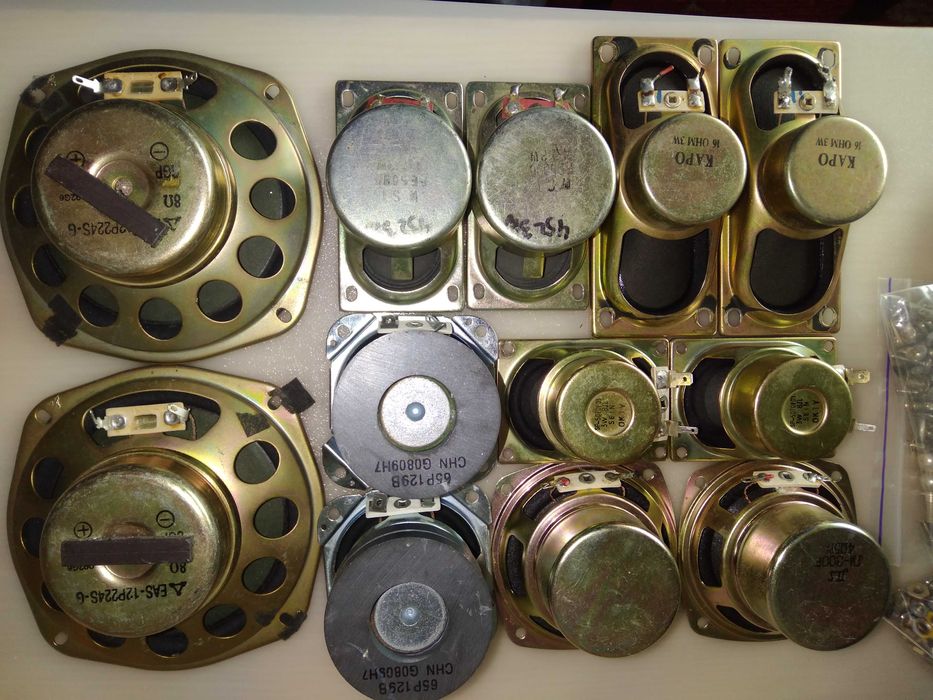 Куча   разных  динамиков