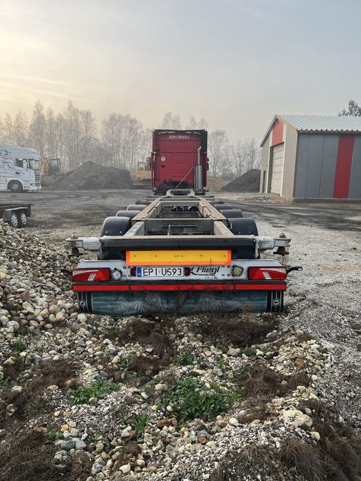 Naczepa podkontenerowa Fliegl