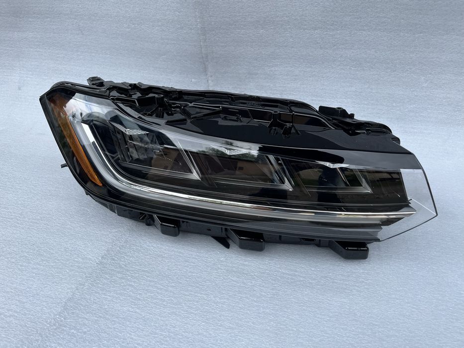 Фара права VW Jetta mk7 рест 2025 америка