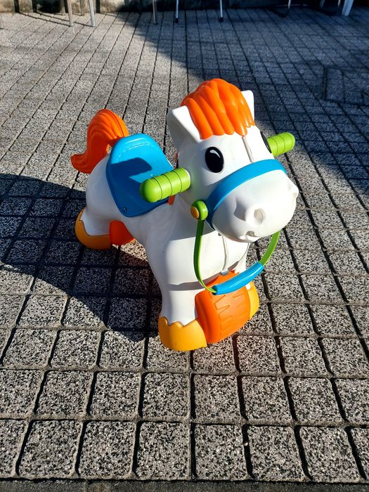 Ponei andador da Feber