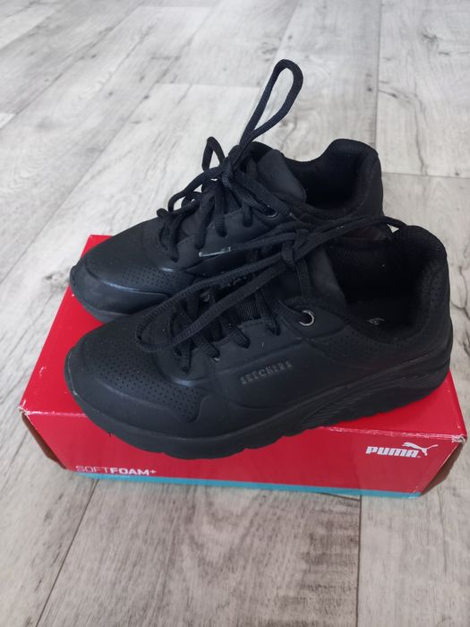 Кросівки skechers р.33