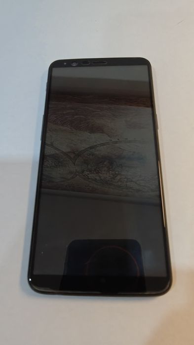 Telemóvel OnePlus 5T