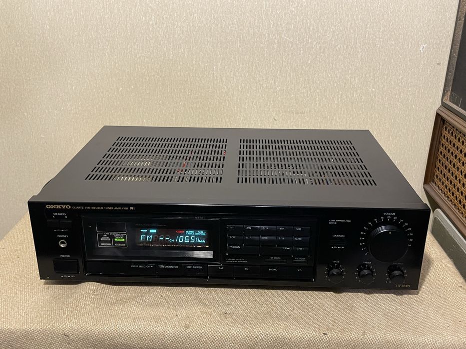 Японский HI-FI ресивер ONKYO TX-7620 (2х50Вт)