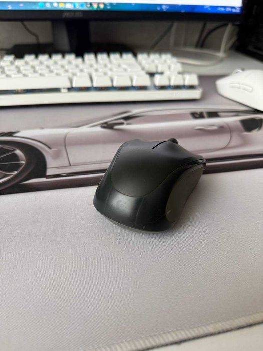 Мышь Logitech беспроводная