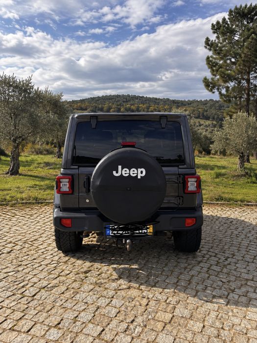 Jeep Wrangler Sahara Unlimited JL — photo 3