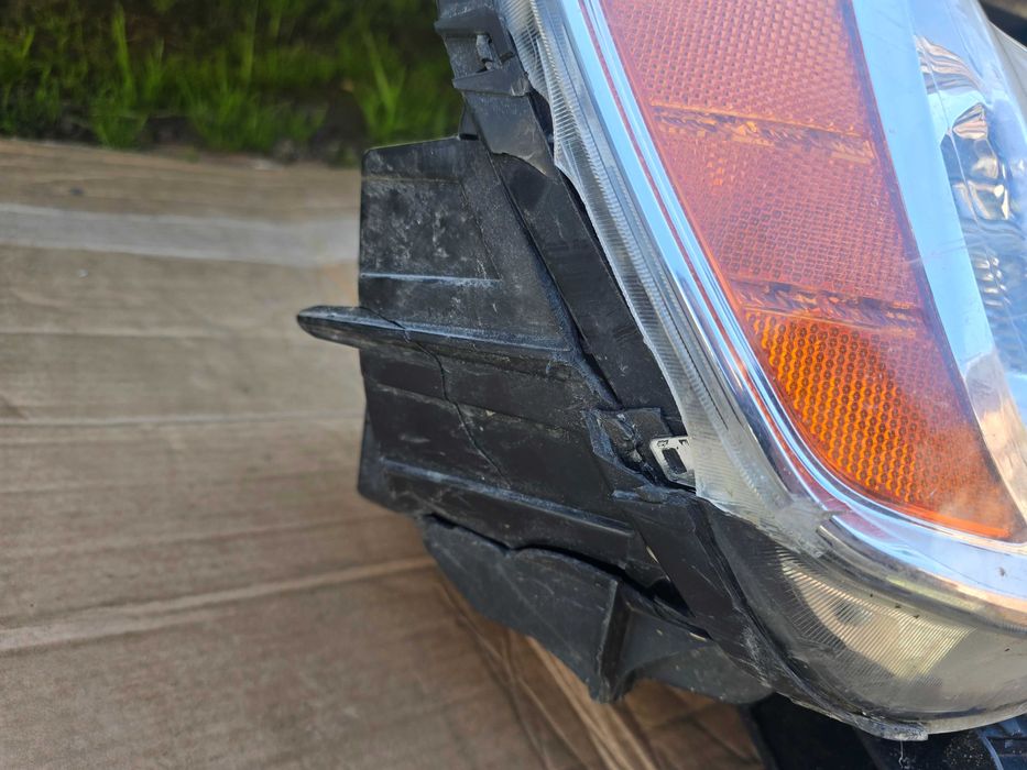 lampa przód Lancia Thema , Chrysler 300 II led