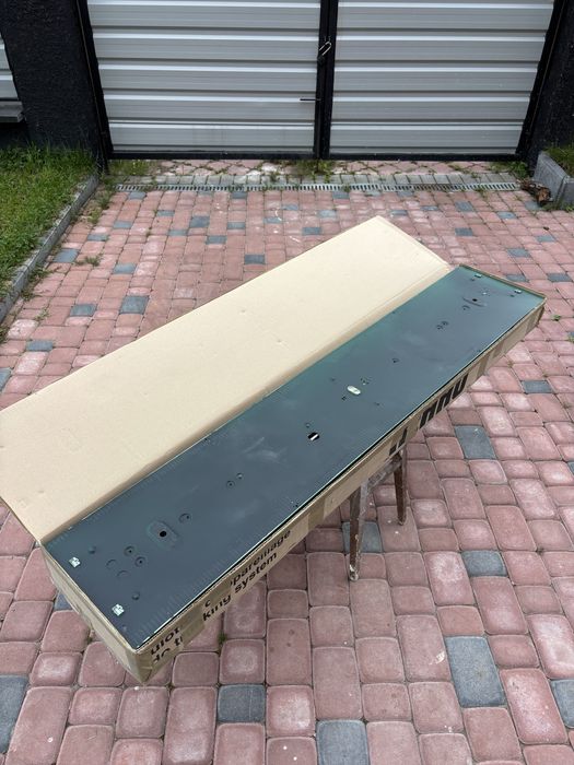 Oprawy oświetleniowe rastrowe fluorescencyjne – nowe, 12 sztuk