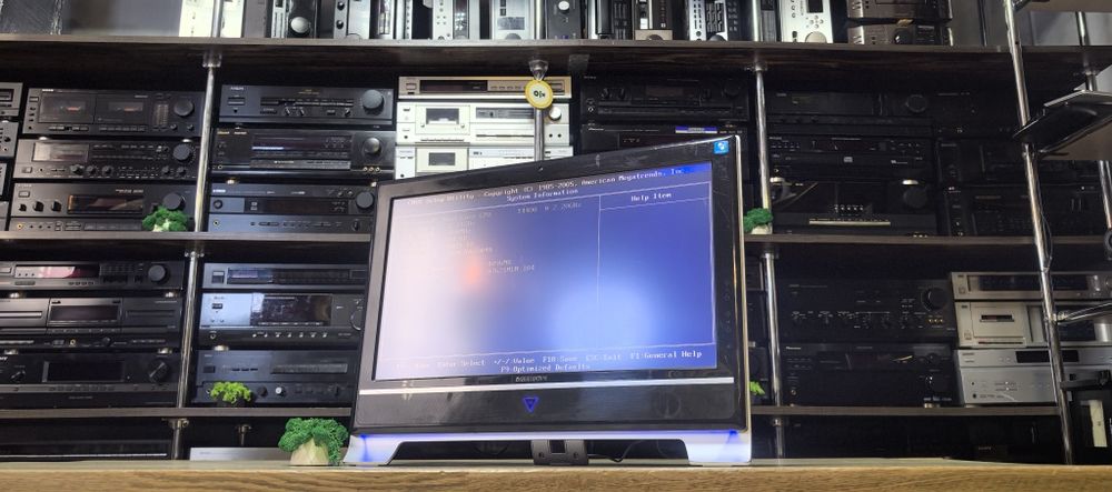 Моноблок Medion MD8850/Pentium T4400/Ram 4Gb /HDD no