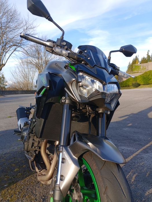 Kawasaki z900 de 2024