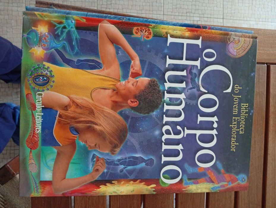 Vendo enciclopédia juvenil sobre diversos assuntos