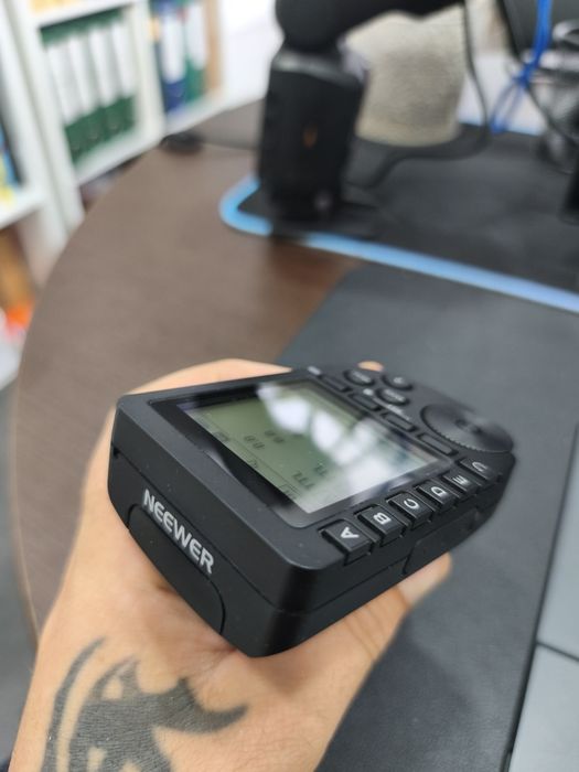 Conjunto Flash Neewer Z3-c (Canon)+ trigger Neweer Q-Pro