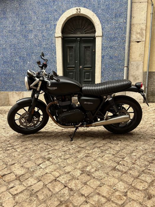 Triumph Street Twin