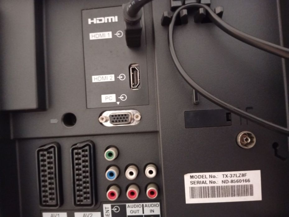 Monitor Panasonic 37"