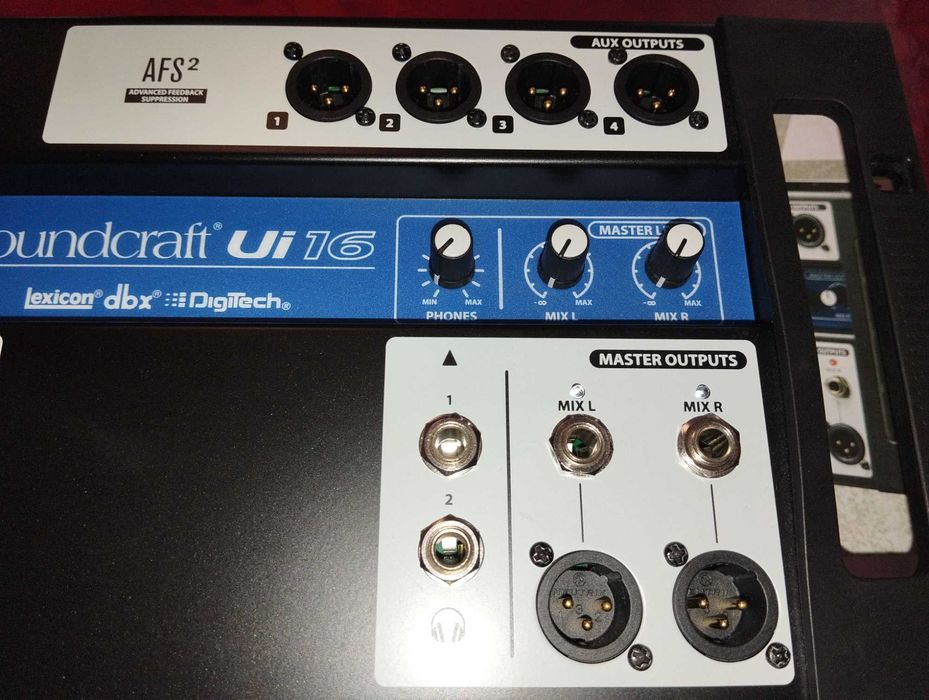 Soundcraft UI16 Digital Mixer rigorosamente como nova