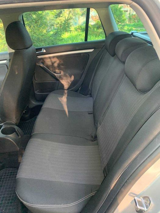 Продається авто VOLKSWAGEN GOLF VI Універсал, 2013 р