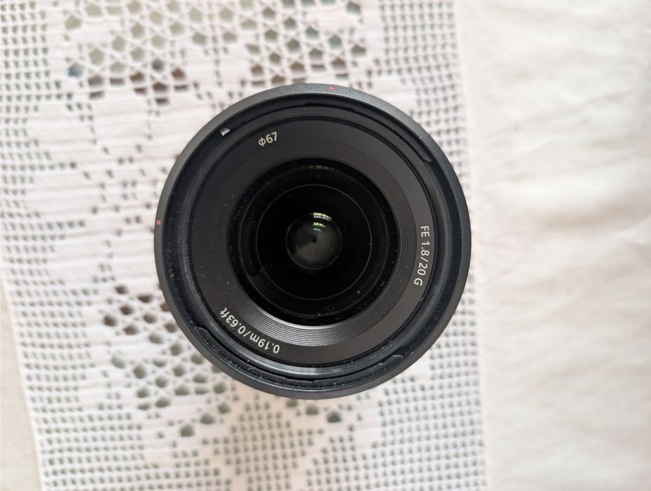 Sony 20mm f/1.8 G — Excelente Estado