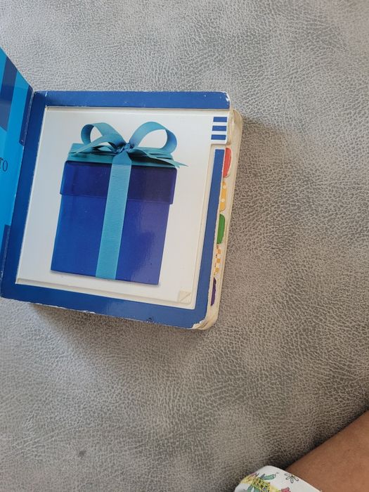 Livro bebé cores