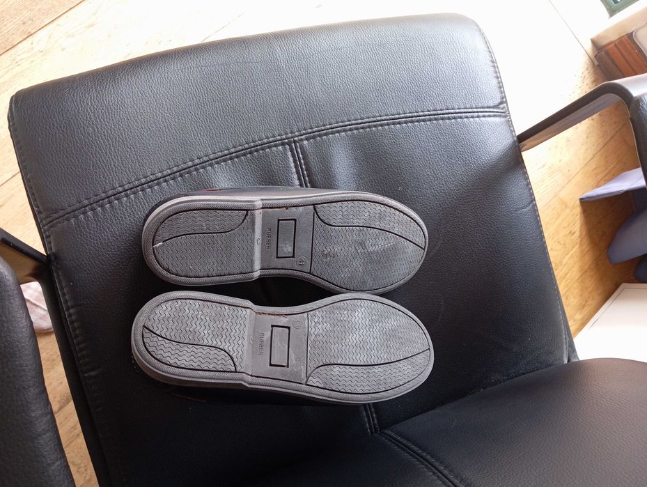 Sapatos  mocassin 41 , como novos.