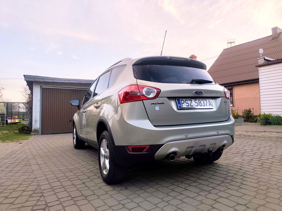Po Serwisie.Nowe opłaty na rok .Ford Kuga 2.0TDCI Titanium Manual Skóry Navi bezkluczykowy dostęp