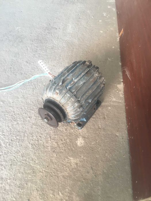 Продам Електро двигун