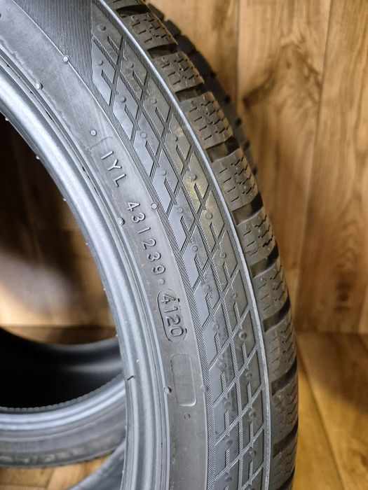 225/45/19 Nokian Para zima jak Nowe 100%Bieżnika