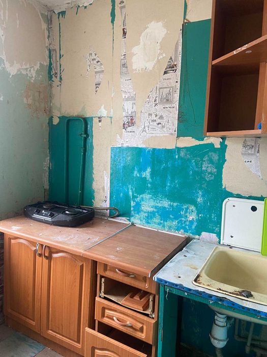 Продам квартиру вул Заболотного