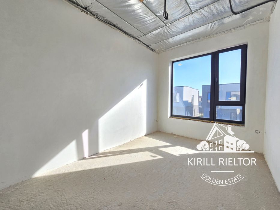 Продается современный дуплекс рядом с озером в городке "Золотые Ключи"